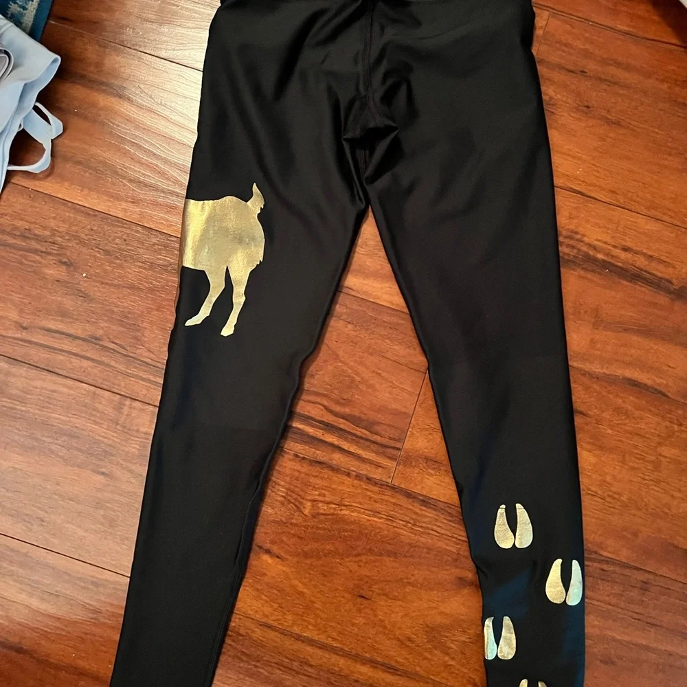 Goat Yoga Leggings XS - Picture 4 of 4